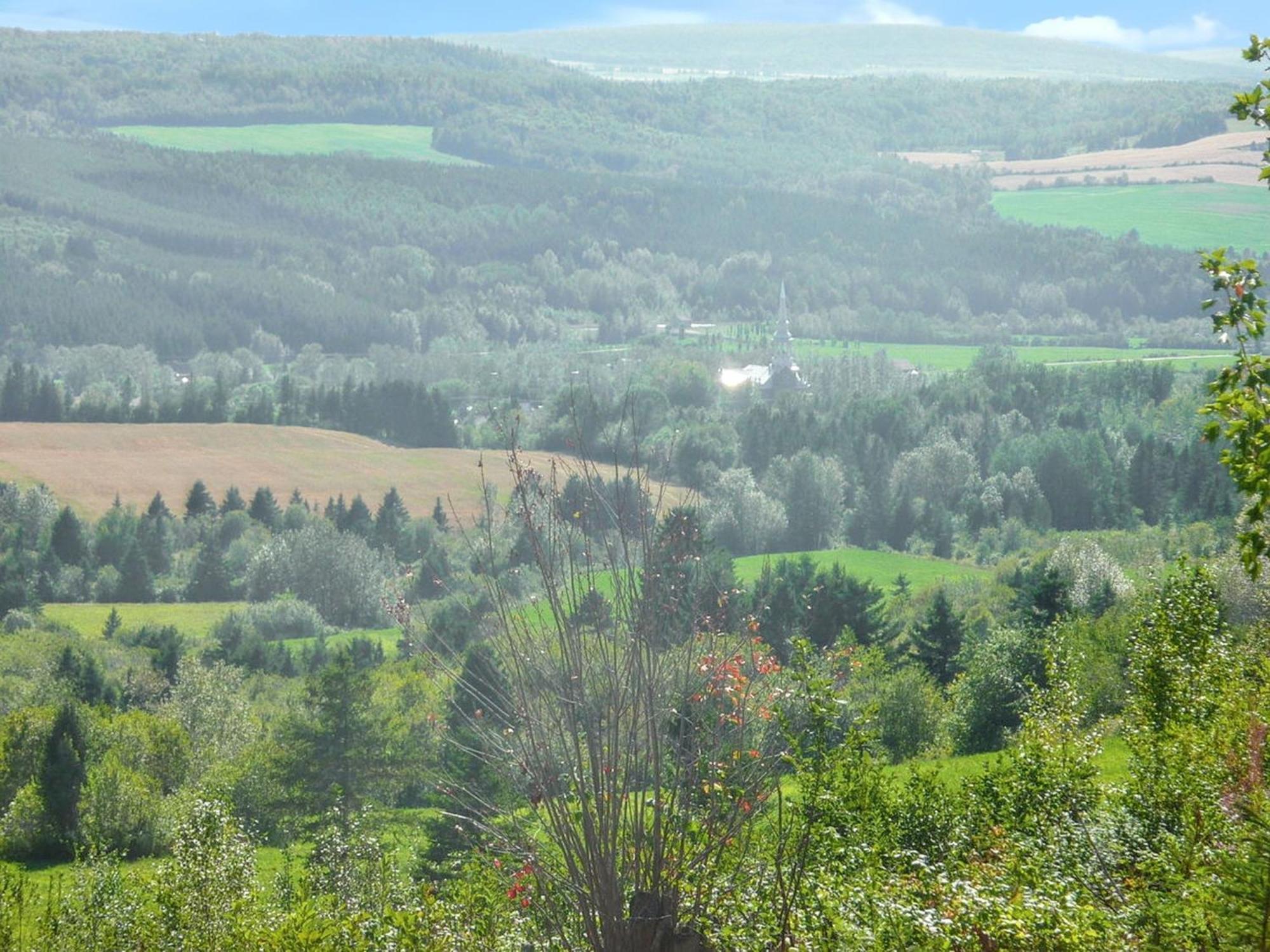 Apartment with 2 bedrooms in Sainte-Angèle-de-Mérici, with balcony&WiFi - 2 km from the slopes Extérieur photo